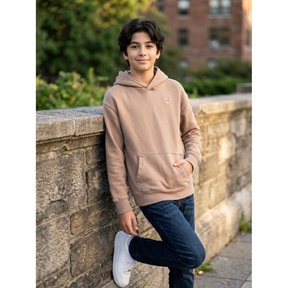 Abercrombie Kids A&F Essentials Tan Brown Moose Logo Hoodie Boys Size 13/14